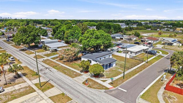 7516 ROBINDALE ROAD, Tampa, FL 33619