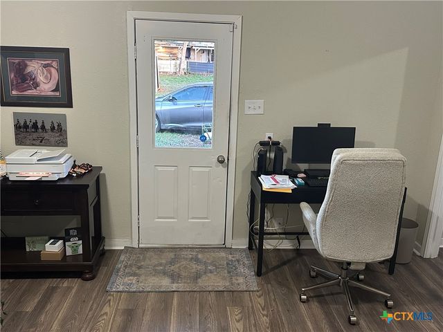 3081 S Stockdale Hwy. Street, Seguin, TX 78155