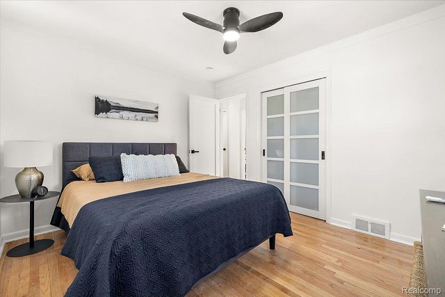 22617 Raymond Court, St. Clair Shores, MI 48082