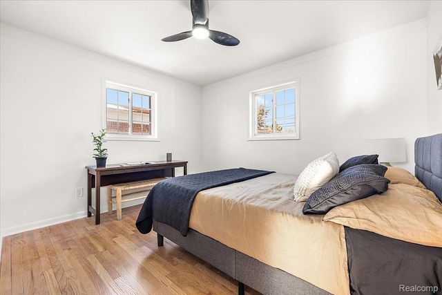 22617 Raymond Court, St. Clair Shores, MI 48082