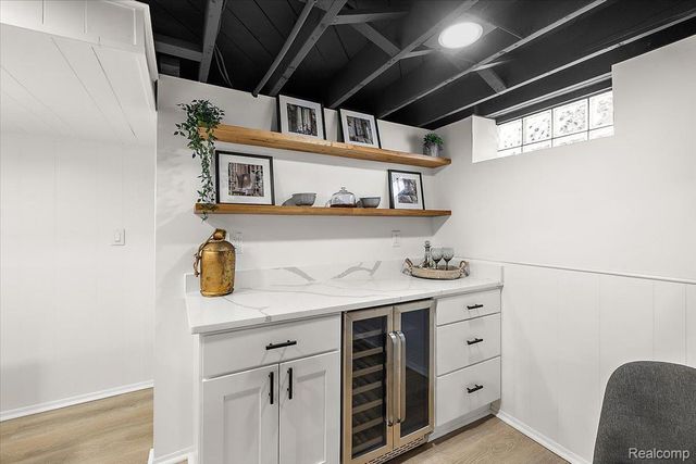 22617 Raymond Court, St. Clair Shores, MI 48082