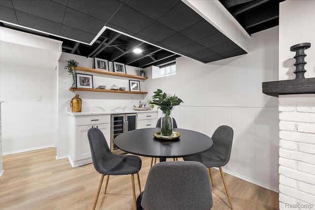 22617 Raymond Court, St. Clair Shores, MI 48082