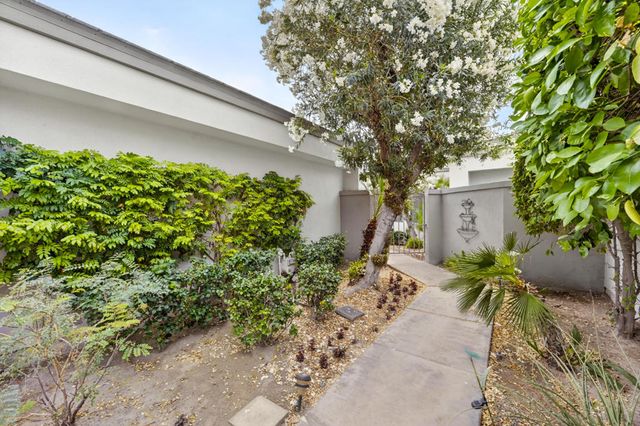54467 Shoal Creek, La Quinta, CA 92253
