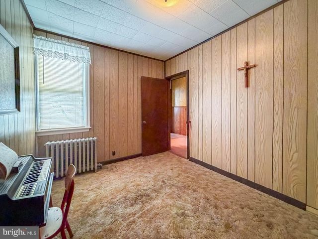 912 JEFFERSON AVE, Bristol, PA 19007