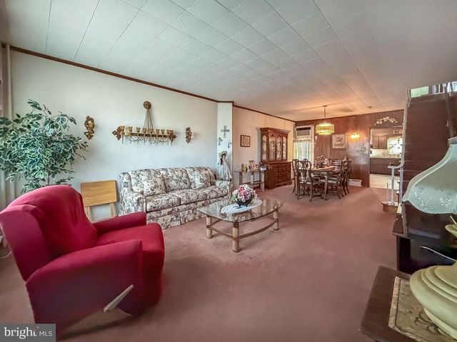 912 JEFFERSON AVE, Bristol, PA 19007