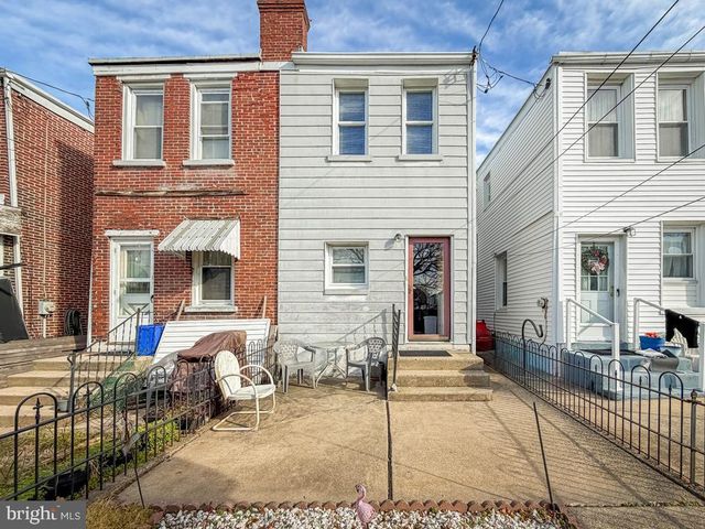 912 JEFFERSON AVE, Bristol, PA 19007