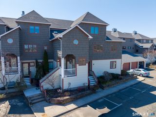 2 Old Town Highway 25, East Haven, CT 06512