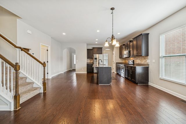 393 Anthony Branch Dr, Mount Juliet, TN 37122