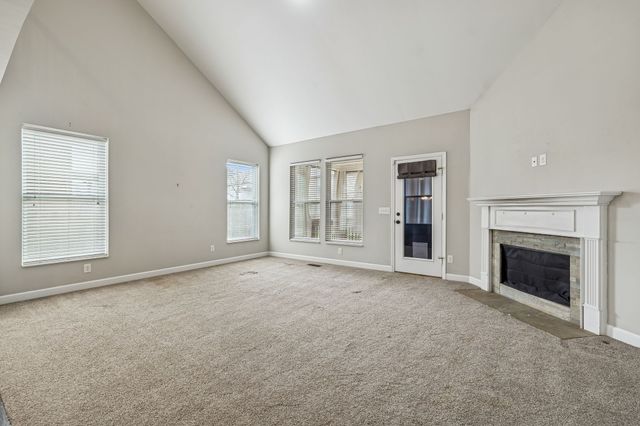393 Anthony Branch Dr, Mount Juliet, TN 37122