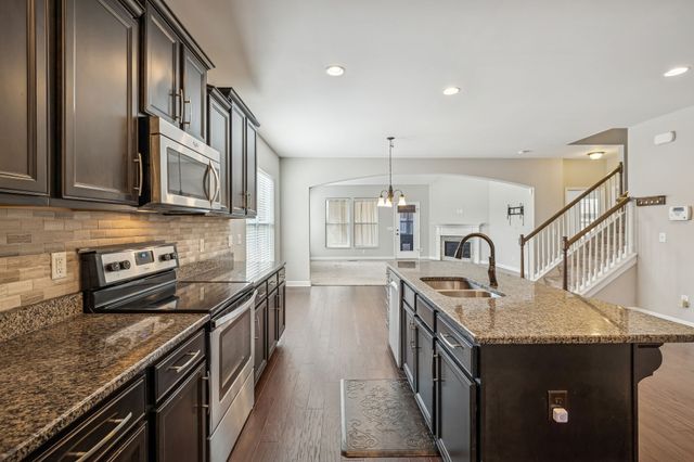 393 Anthony Branch Dr, Mount Juliet, TN 37122