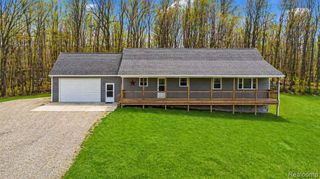 2800 Meadowdale Road, Lapeer Township, MI 48455