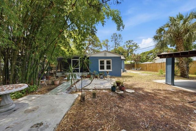 745 ALAMANDA WAY S, St Petersburg, FL 33705