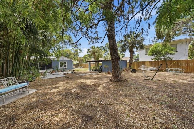 745 ALAMANDA WAY S, St Petersburg, FL 33705