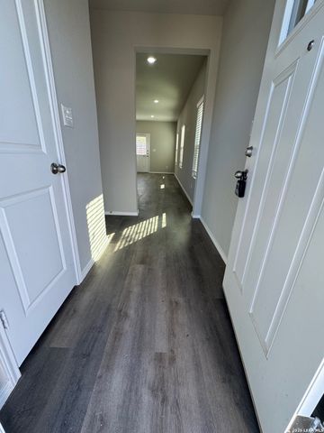 7818 Shetland Dr Apt 101, San Antonio, TX 78223