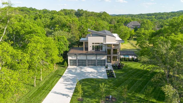 720 Adkisson Ln, Nashville, TN 37205