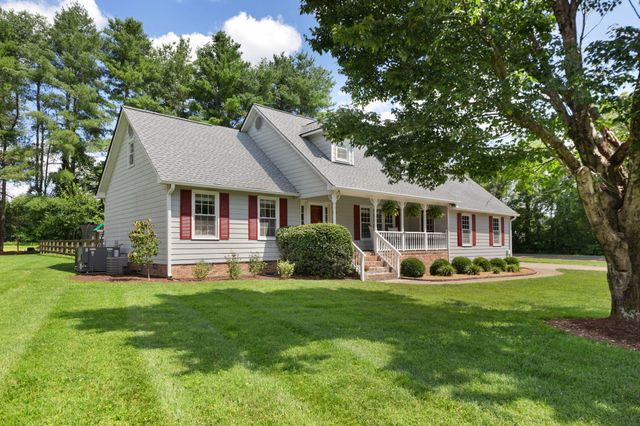 100 Concord Dr, Columbia, TN 38401
