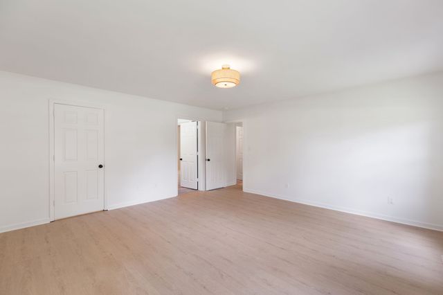 100 Concord Dr, Columbia, TN 38401