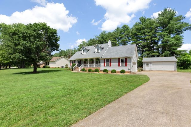 100 Concord Dr, Columbia, TN 38401