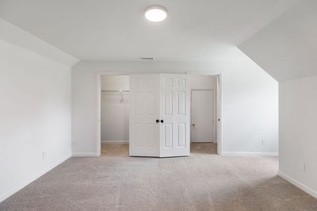 100 Concord Dr, Columbia, TN 38401