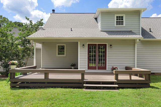 100 Concord Dr, Columbia, TN 38401