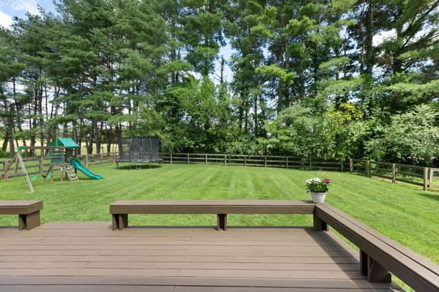 100 Concord Dr, Columbia, TN 38401