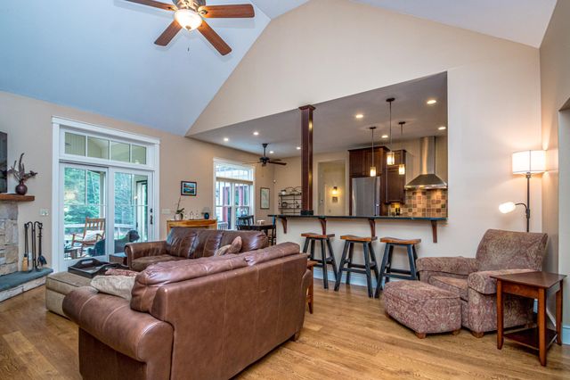 47 Oxbow Lane, Conway, NH 03818