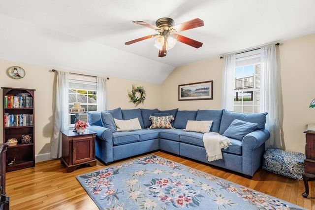 27 Park Circle, Arlington, MA 02476