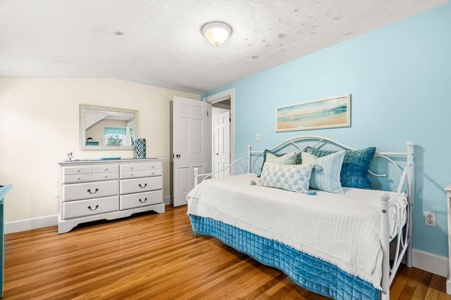 27 Park Circle, Arlington, MA 02476