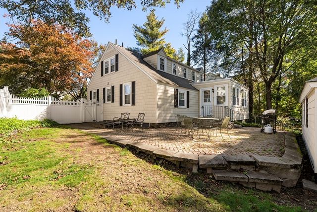 27 Park Circle, Arlington, MA 02476