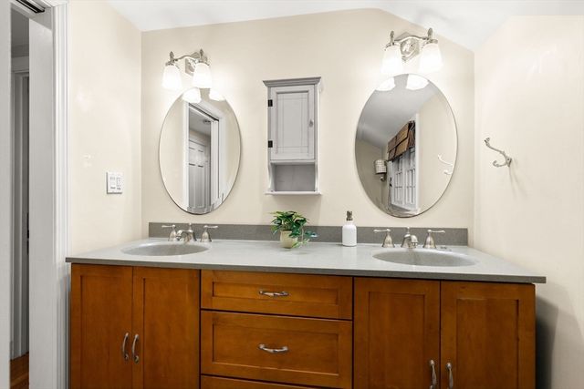27 Park Circle, Arlington, MA 02476