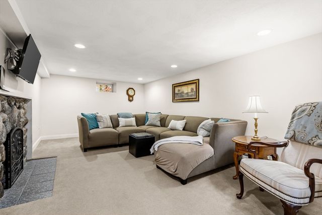 27 Park Circle, Arlington, MA 02476