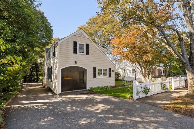 27 Park Circle, Arlington, MA 02476