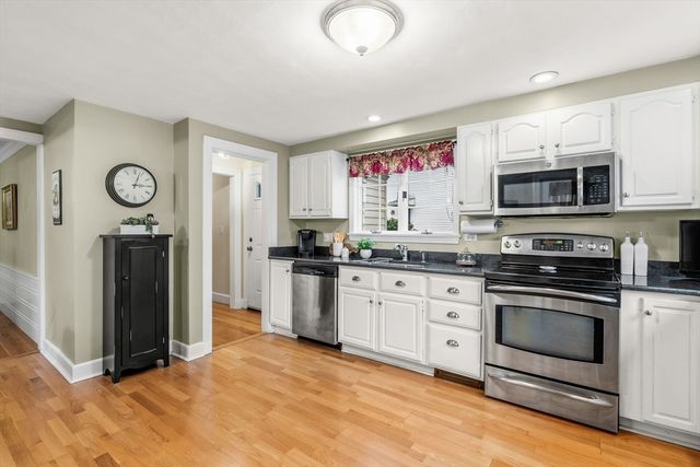 27 Park Circle, Arlington, MA 02476