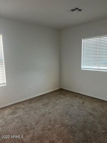 1898 S Falcon Drive, Gilbert, AZ 85295