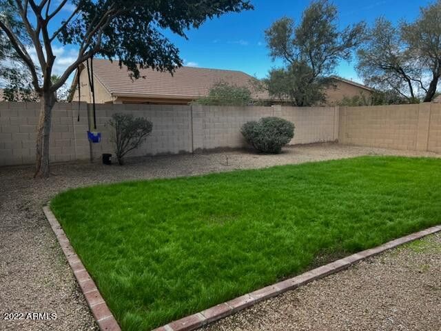 1898 S Falcon Drive, Gilbert, AZ 85295