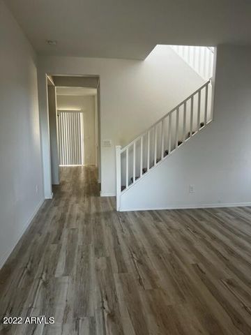 1898 S Falcon Drive, Gilbert, AZ 85295