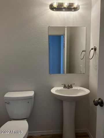 1898 S Falcon Drive, Gilbert, AZ 85295