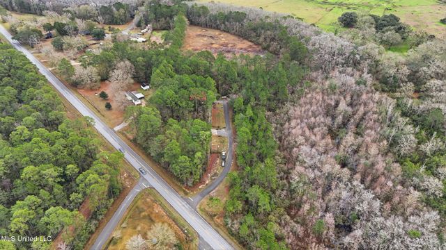 Saracennia Road, Moss Point, MS 39562