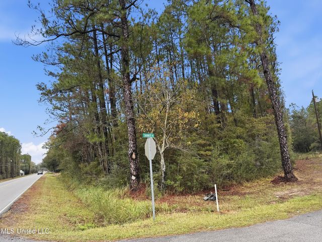 Saracennia Road, Moss Point, MS 39562