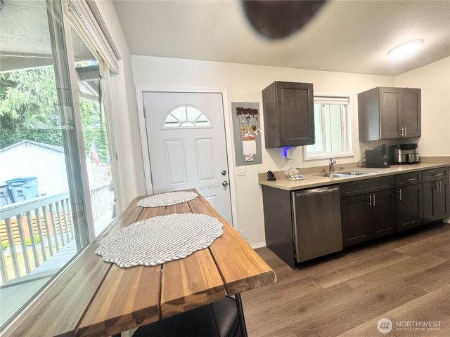 450 E Parkway Blvd, Shelton, WA 98584