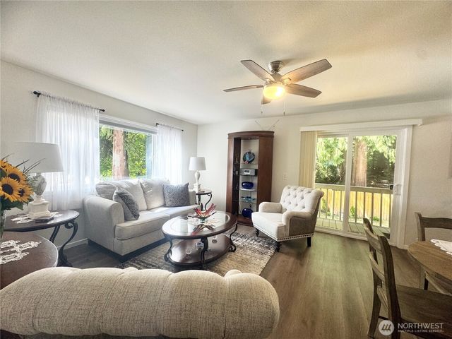 450 E Parkway Blvd, Shelton, WA 98584