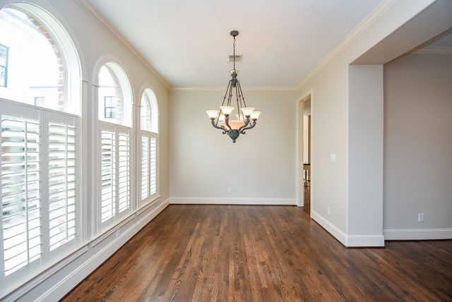 1745 Hawthorne Street, Houston, TX 77098