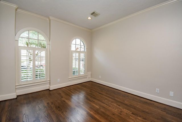 1745 Hawthorne Street, Houston, TX 77098