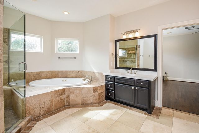 1745 Hawthorne Street, Houston, TX 77098