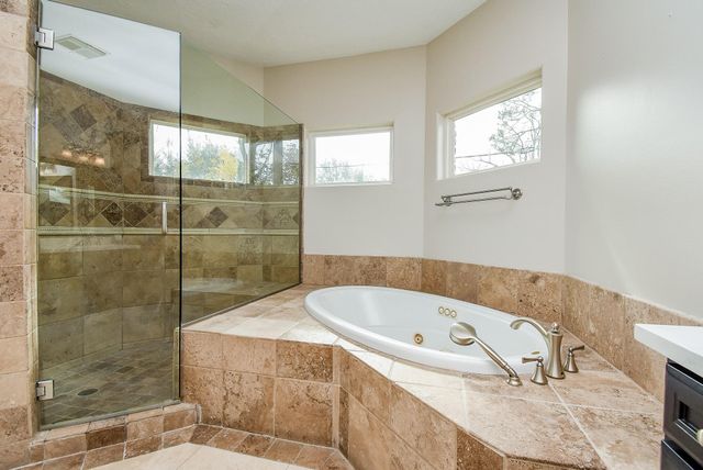 1745 Hawthorne Street, Houston, TX 77098