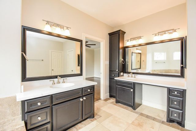 1745 Hawthorne Street, Houston, TX 77098