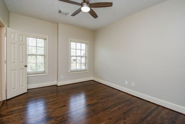 1745 Hawthorne Street, Houston, TX 77098