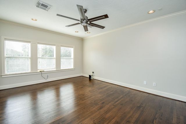 1745 Hawthorne Street, Houston, TX 77098