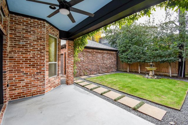 1745 Hawthorne Street, Houston, TX 77098