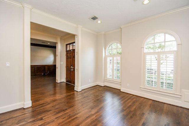 1745 Hawthorne Street, Houston, TX 77098